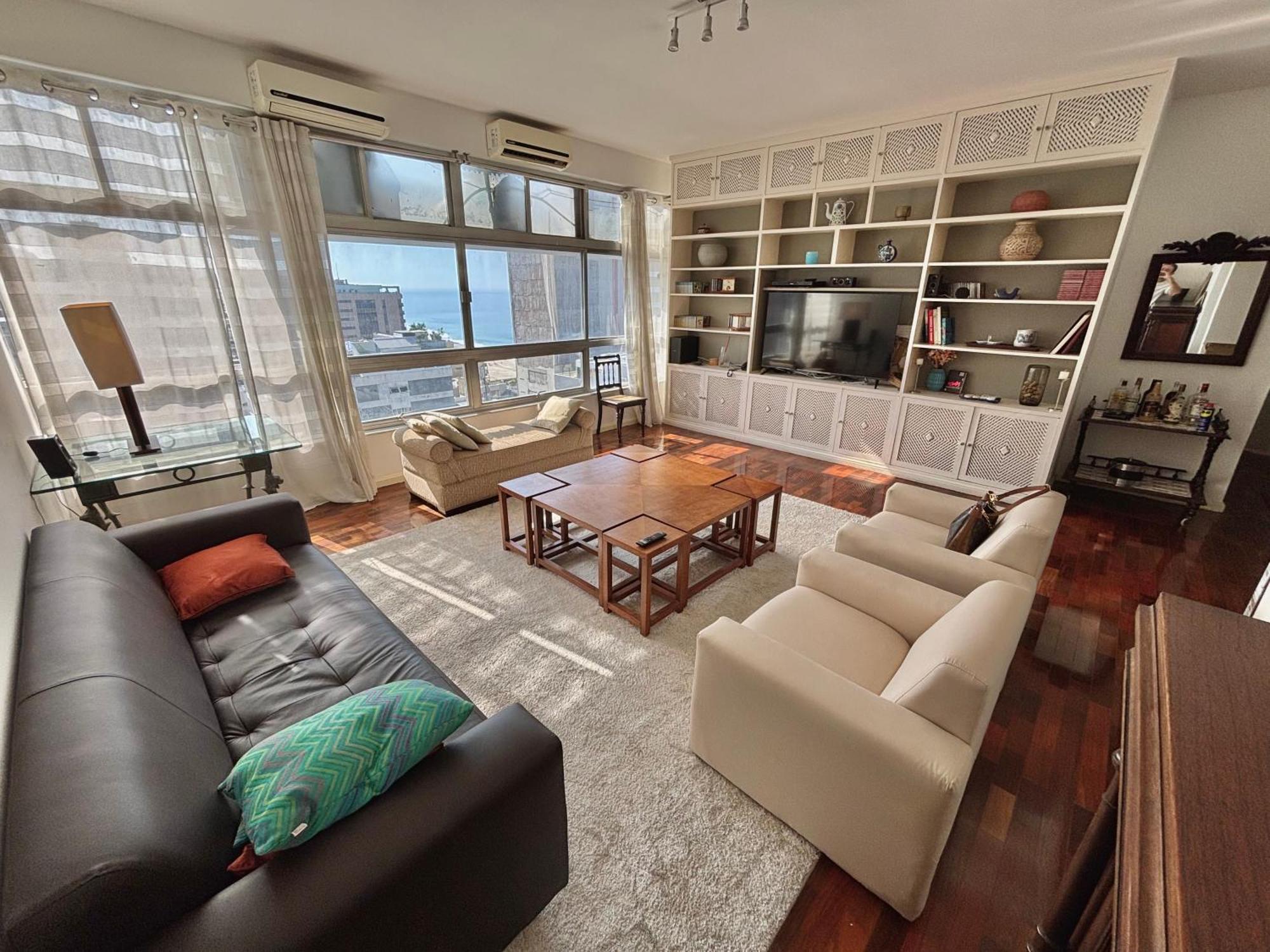 Apartemen Spacious 4 Bedroom At Leblon With Sea View Rio de Janeiro