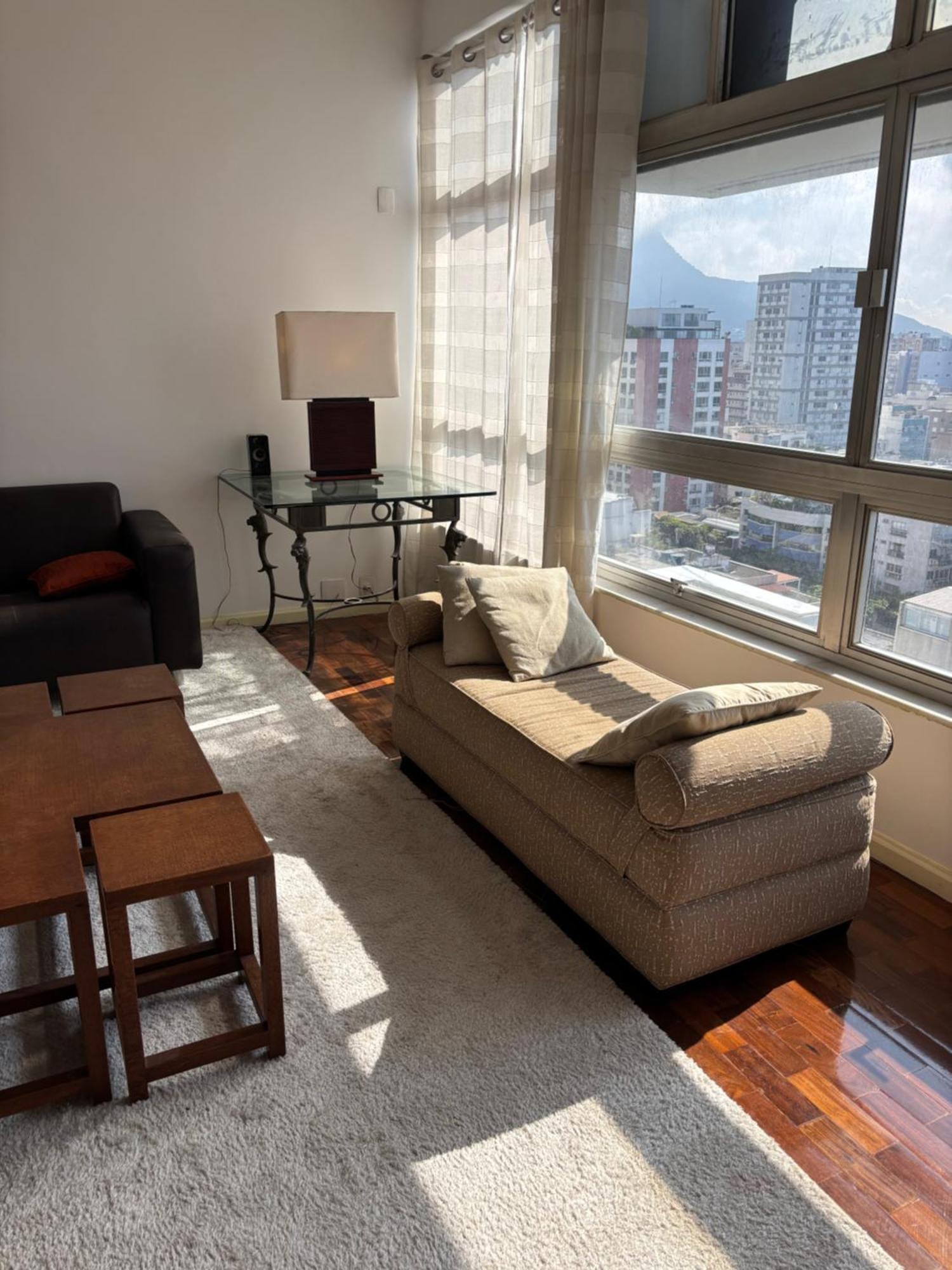 Spacious 4 Bedroom At Leblon With Sea View Apartemen *